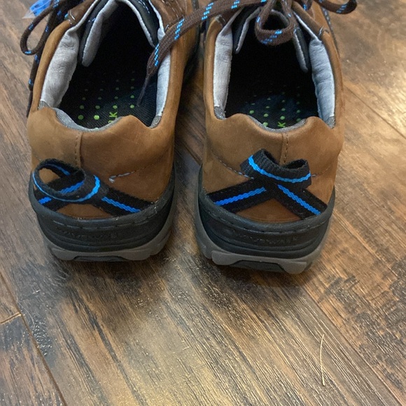 NWOT Clarks WaveWalk Waterproof Boots - Picture 6 of 7